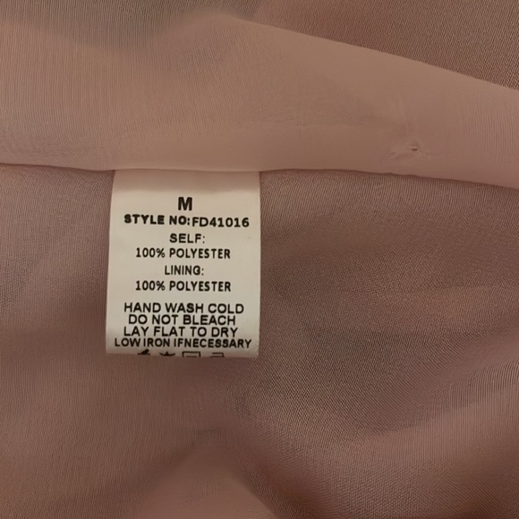 NWOT. Calivta Pink Dress. Size M. - Picture 7 of 7